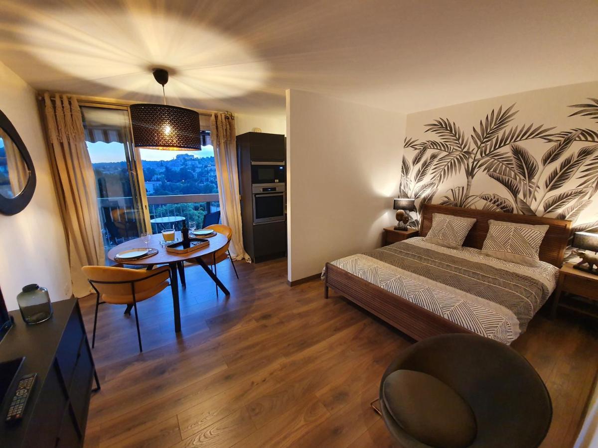 La Loge Du Chateau ! "Climatise" Greoux-les-Bains Ngoại thất bức ảnh